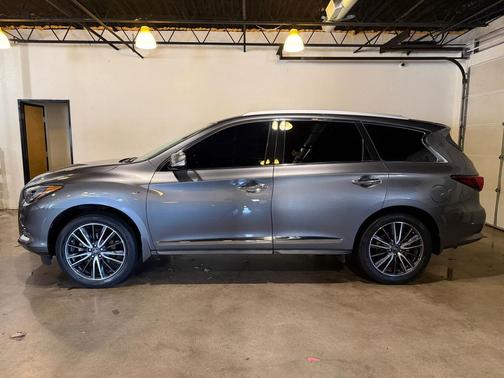 2018 INFINITI QX60 Base