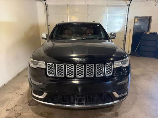 2019 Jeep Grand Cherokee Summit