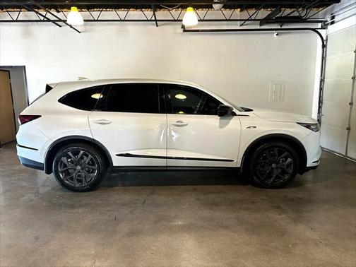 2022 Acura MDX A-Spec Package