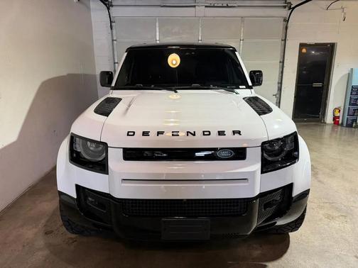White 2021 Land Rover Defender 110 X-Dynamic HSE