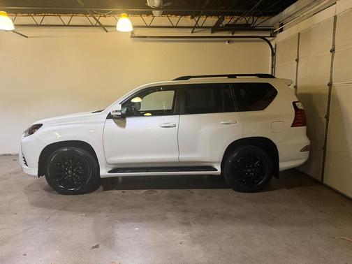 2022 Lexus GX 460 Base