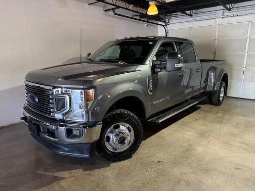 Gray 2022 Ford F-350 Lariat