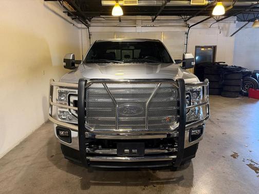 2022 Ford F-250 Lariat Crew Cab 4WD