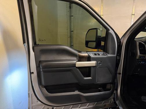 2022 Ford F-250 Lariat Crew Cab 4WD