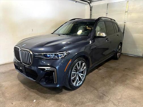 2021 BMW X7 M50i