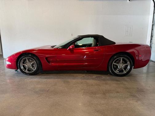 2001 Chevrolet Corvette Base