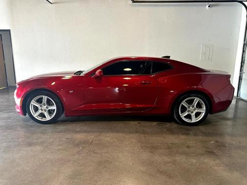 2017 Chevrolet Camaro 2LT