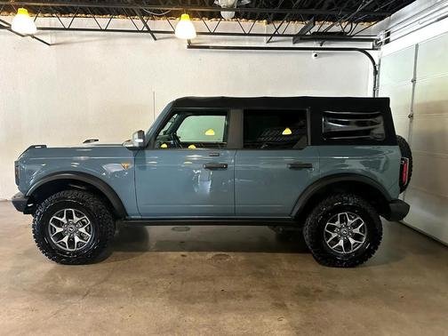 2021 Ford Bronco Badlands 4 Door Advanced 4x4