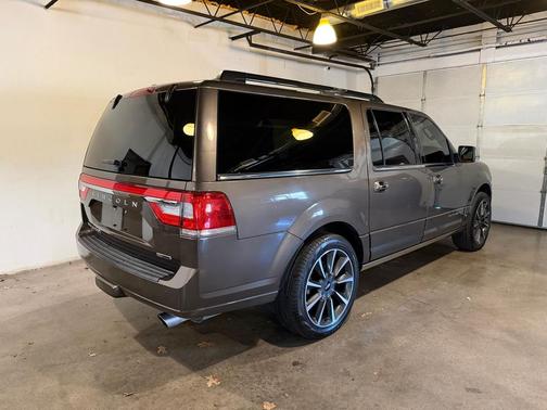 2016 Lincoln Navigator L Reserve