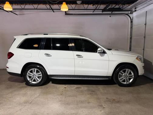 White 2016 Mercedes-Benz GL-Class GL450 4MATIC