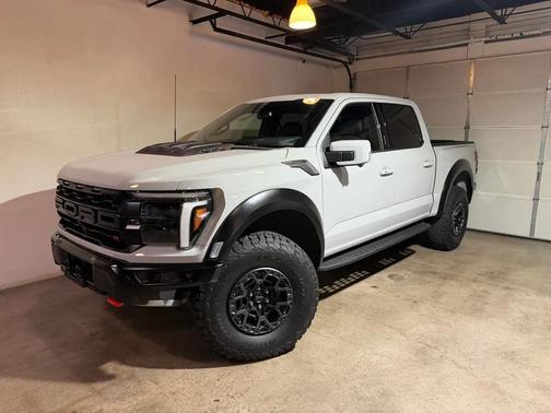 Avalanche 2026 Ford F-150 Raptor SuperCrew 4WD