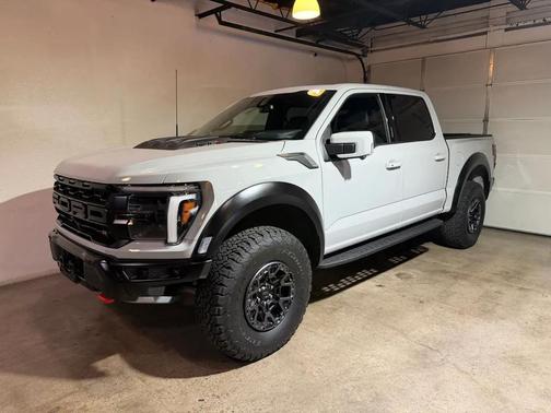 Avalanche 2026 Ford F-150 Raptor SuperCrew 4WD