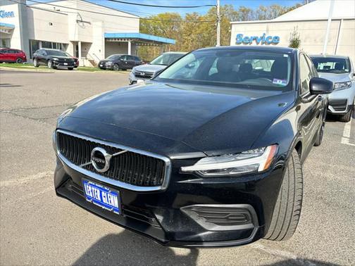 2019 Volvo S60 T6 Momentum