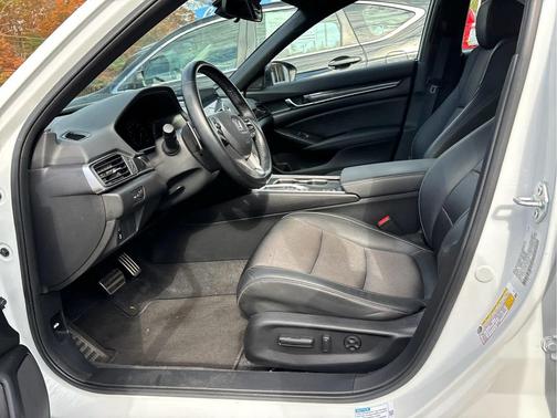 2022 Honda Accord Hybrid Base