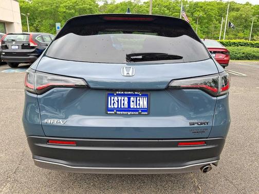 Nordic Forest Pearl 2024 Honda HR-V AWD Sport