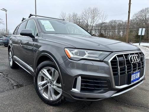 Samurai Gray Metallic 2021 Audi Q7 55 Premium Plus