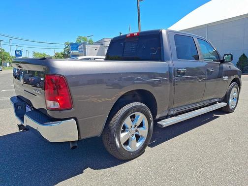 Granite Crystal Metallic Clearcoat 2014 RAM 1500 Big Horn