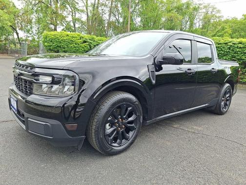 Shadow Black 2024 Ford Maverick XLT