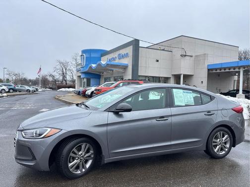 2018 Hyundai ELANTRA SEL