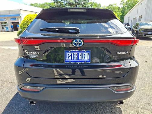 Black 2021 Toyota Venza LE