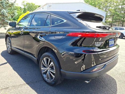 Black 2021 Toyota Venza LE