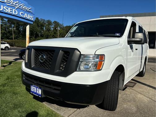 2014 Nissan NV Passenger NV3500 HD S V6