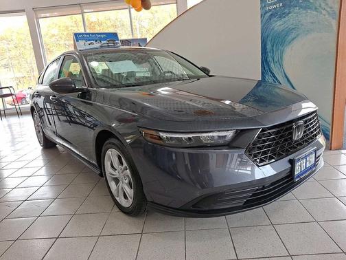 2025 Honda Accord LX 1.5T