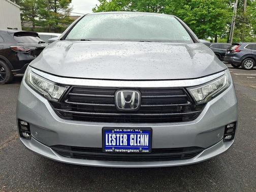 Lunar Silver Metallic 2023 Honda Odyssey Touring