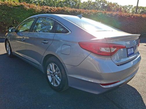 Shale Gray Metallic 2016 Hyundai SONATA SE