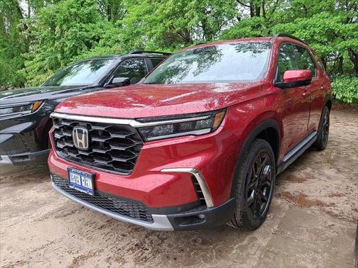2025 Honda Pilot Touring 8-Passenger