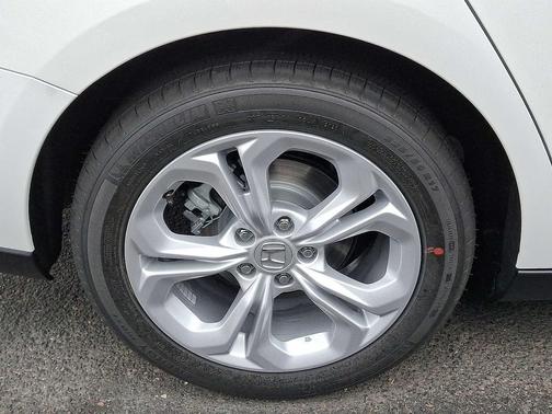 2025 Honda Accord LX 1.5T