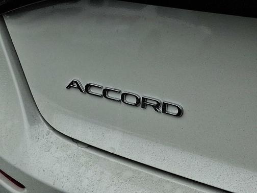 2025 Honda Accord LX 1.5T