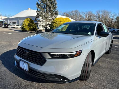 2023 Honda Accord Hybrid Sport-L