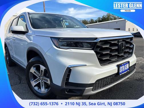 Platinum White Pearl 2023 Honda Pilot AWD EX-L 8 Passenger