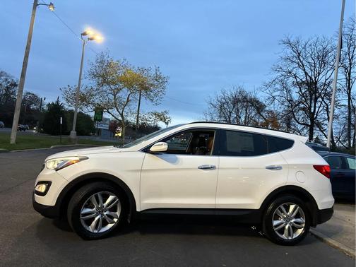 2014 Hyundai Santa Fe Sport 2.0L Turbo