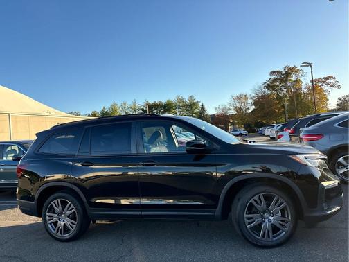 2022 Honda Pilot AWD Sport