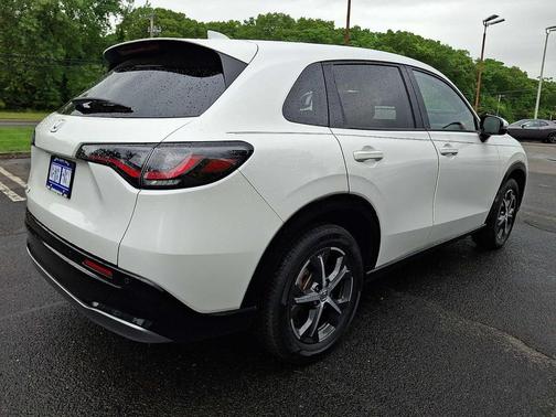 Platinum White Pearl 2024 Honda HR-V EX-L