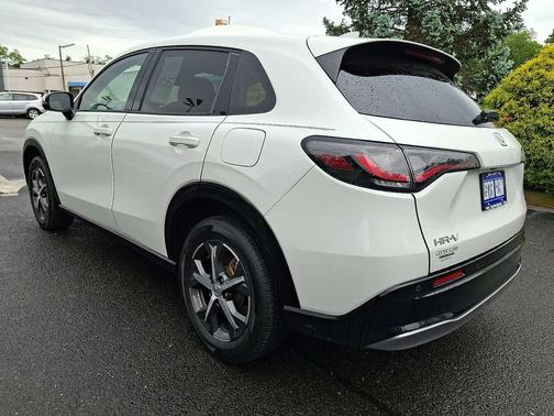 Platinum White Pearl 2024 Honda HR-V EX-L