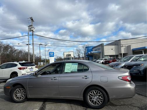2004 Lexus ES 330 Base