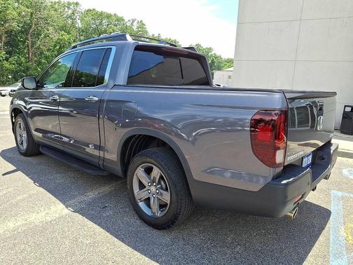 Modern Steel Metallic 2023 Honda Ridgeline RTL-E