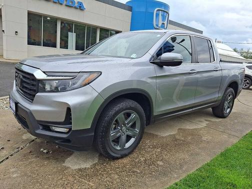 Lunar Silver Metallic 2023 Honda Ridgeline RTL