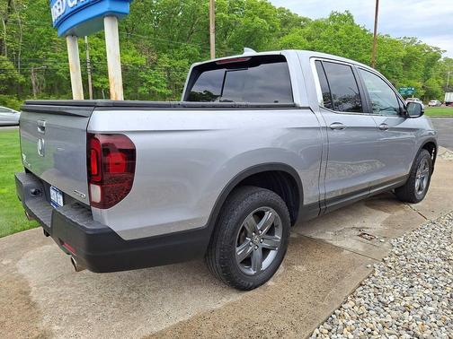 Lunar Silver Metallic 2023 Honda Ridgeline RTL