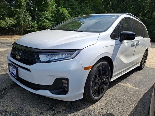Platinum White Pearl 2026 Honda Odyssey Sport-L