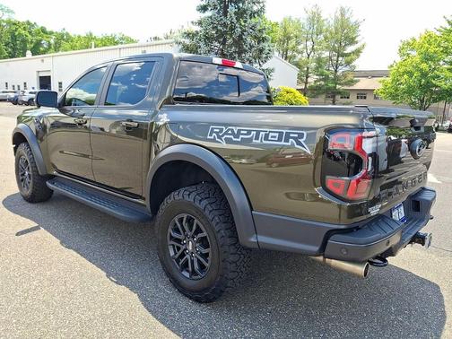 Shelter Green Metallic 2024 Ford Ranger Raptor