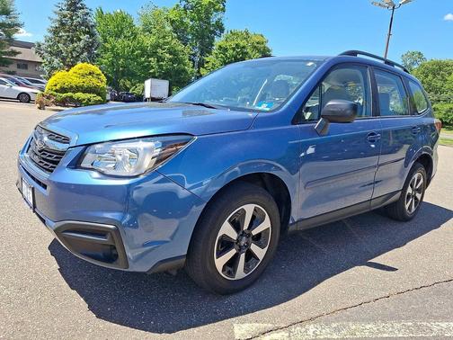 Quartz Blue Pearl 2017 Subaru Forester 2.5i
