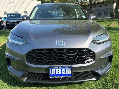 Modern Steel Metallic 2023 Honda HR-V LX