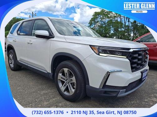 Platinum White Pearl 2023 Honda Pilot AWD EX-L 8 Passenger