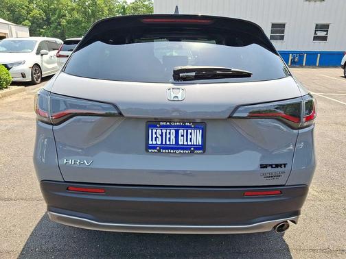 Urban Gray Pearl 2024 Honda HR-V AWD Sport
