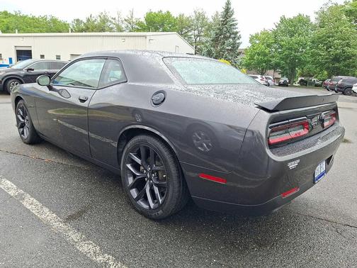 Granite Pearlcoat 2022 Dodge Challenger R/T