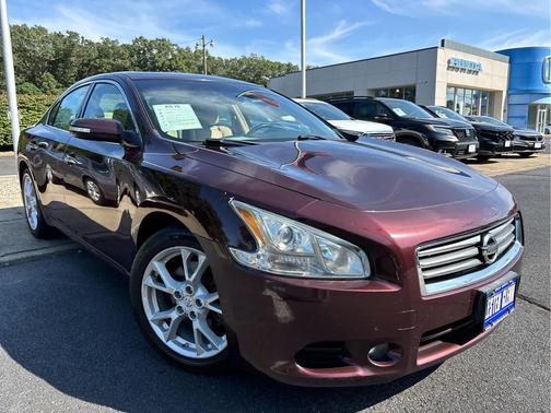2014 Nissan Maxima SV